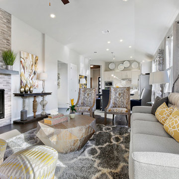 Dallas, Texas | Fairways of Champion Circle - Premier Laurel Living Room