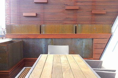 Example of a minimalist home design design in New York