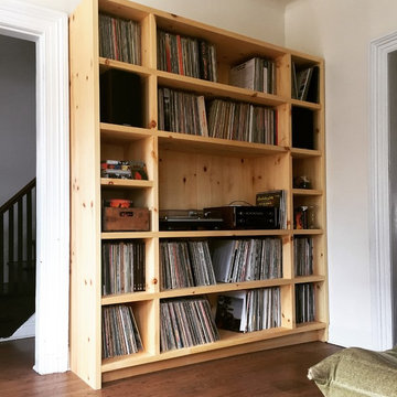 Record cabinet