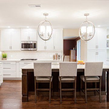 Dresher Two Toned Kitchen