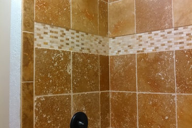 Bathroom - traditional bathroom idea in Chicago