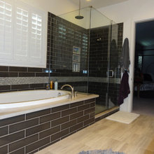 Gus' bathroom