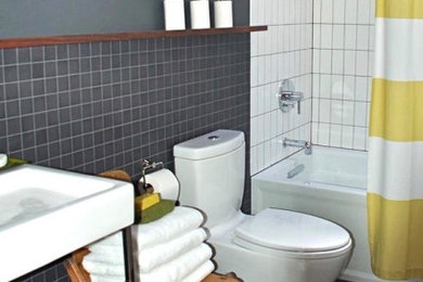 トランジショナルスタイルのおしゃれな浴室の写真