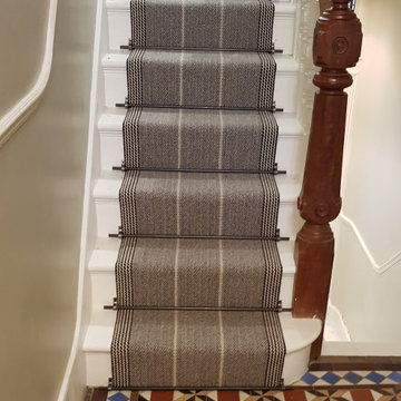 Roger Oates Design - Shetland Swanson Light Grey
