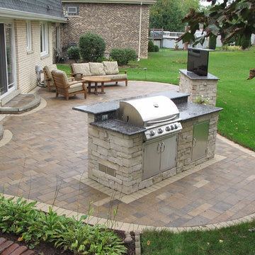 Darien, IL Paver Patio, TV Stand and Grilling Station