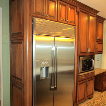 Maple Cabinets with Cherry Stain and Mocha Glaze