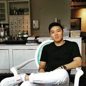 Sung Jung's photo