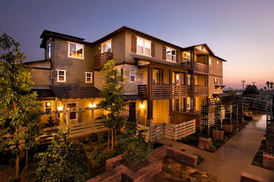 Inspiration for an exterior home remodel in Los Angeles