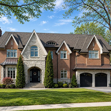 32 Uplands Ave, Thornhill, ON