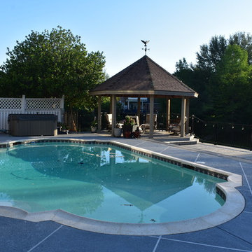 Outdoor Living - Deck Overlook