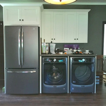 Kitchen Remodel Done With Painted Cabinets and A Laminate Countertop