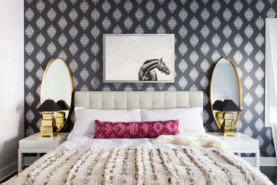 Eclectic home design photo in Chicago