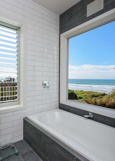 Beach Style  by Will Tatton Architecture