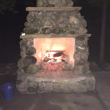 Outdoor fireplace