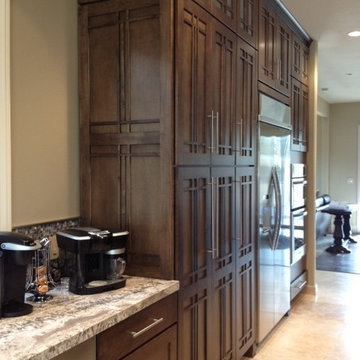 Bold/Transitional Schuler Kitchen in Spanish Trails - Lowe's