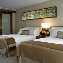10 Quick and Easy Ways to Dress Your Bed