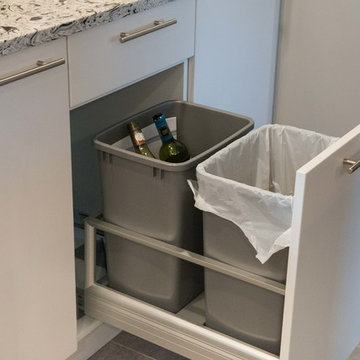 Built in Garbage & Recycling