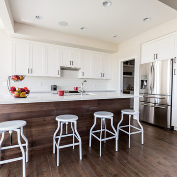 Kitchen | Sincero | Authentik | Red Oak | Wire Brushed