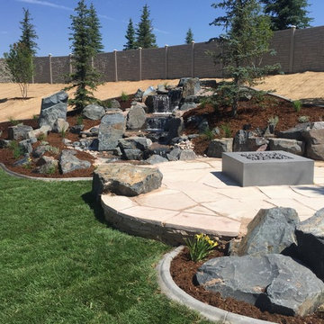 Kincheloe Water Feature and Flagstone Patio