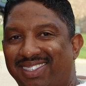 Derrick Brown's photo