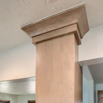 Crown detail for support posts