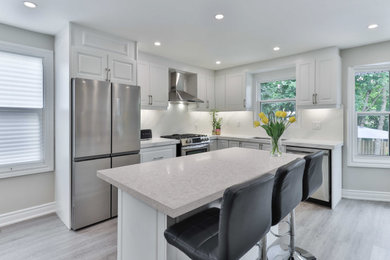 Example of a kitchen design in New York