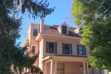 Example of a classic exterior home design in Louisville