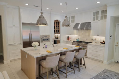 Kitchen - kitchen idea in Sacramento