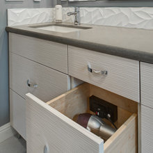 Small Bathroom/laundry Room