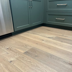The Key To Maintaining Your Hardwood Floors - 複合フローリング