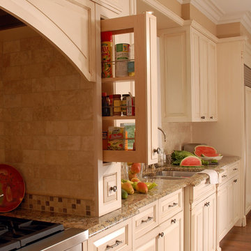 Spice storage in range hood