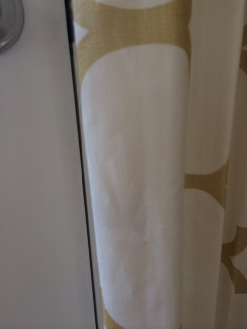 Remove the wrinkles from linen drapes