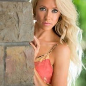 APRIL STEINMETZ's photo
