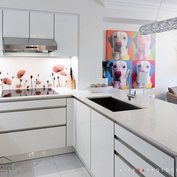 Small Richmond Hill Space