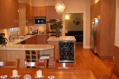 Transitional kitchen photo in DC Metro