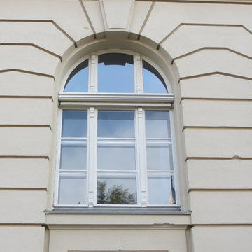 Fassadenmarkise für Stichbogenfenster