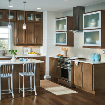 Homecrest Cabinetry: Transitional Kitchen