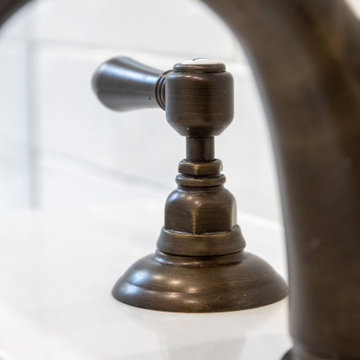 Timeless Traditional Bathroom