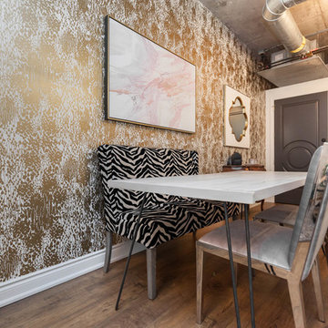 Luxurious Designer Loft In Central King West Location