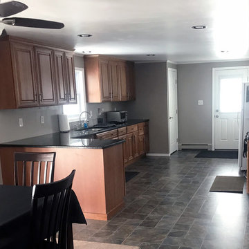 Diamond Cherry Traditional kitchen