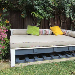Custom made outdoor cushions - Throws