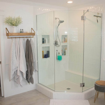 A Large Neo Shower with Custom Glass