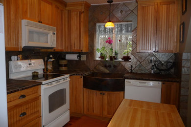 Elegant kitchen photo in Birmingham