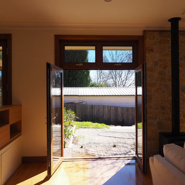 Timber-look uPVC Golden Oak Double Glazing