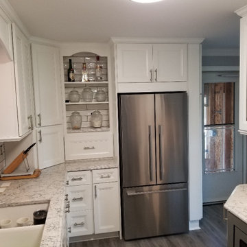 Traditional, white recessed panel kitchen