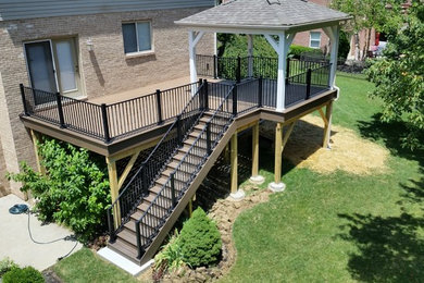 Deck - modern deck idea in Other