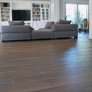 Contemporary Home Living Room with Engineered Flooring, Southern California