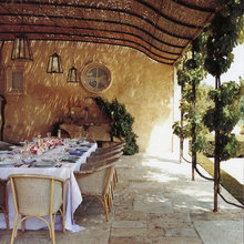 exterior_commons