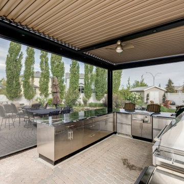 Freestanding Adjustable StruXure Pergola with Outdoor Kitchen