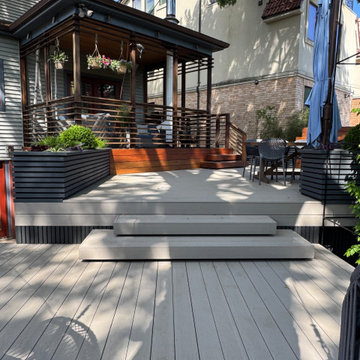 Brooklyn Bayridge with putting green
